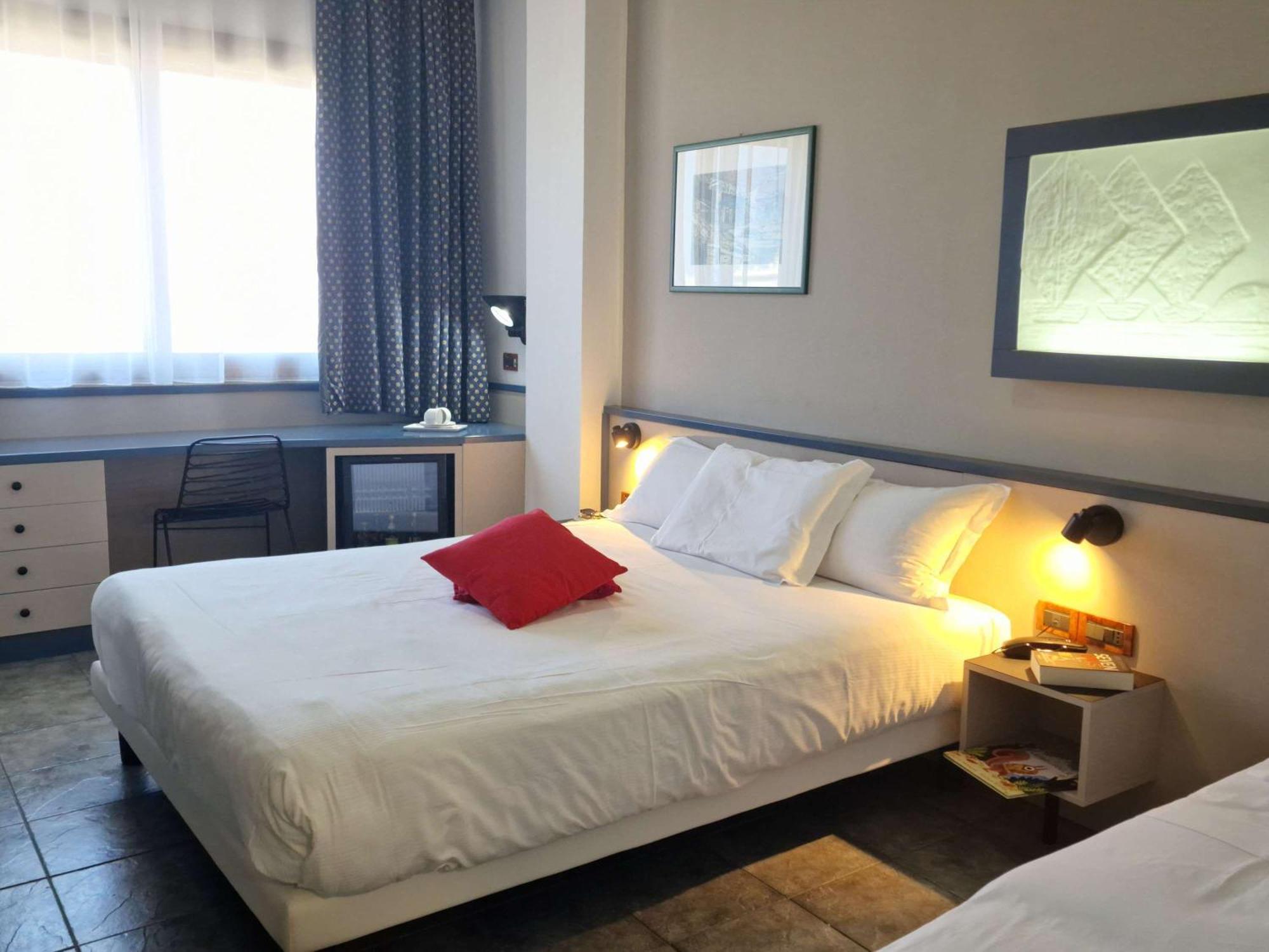 Готель Ibis Styles Palermo President Екстер'єр фото